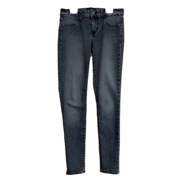 Calvin Klein Jeans Talla. Mid rise Skinny leg denim. Soft & stretchy Size 4 - Picture 2 of 11